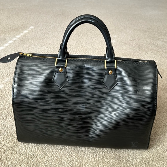 Louis Vuitton Handbags - Authentic Louis Vuitton Speedy 30 Epi Leather (SP0095)